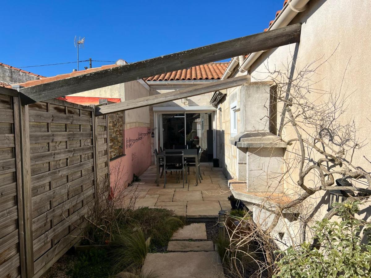 Maison Avec Jardin Et Garage Rochefort  Ngoại thất bức ảnh